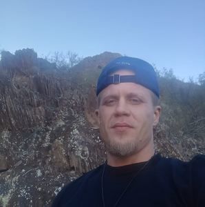 Meet your Posher, Troy